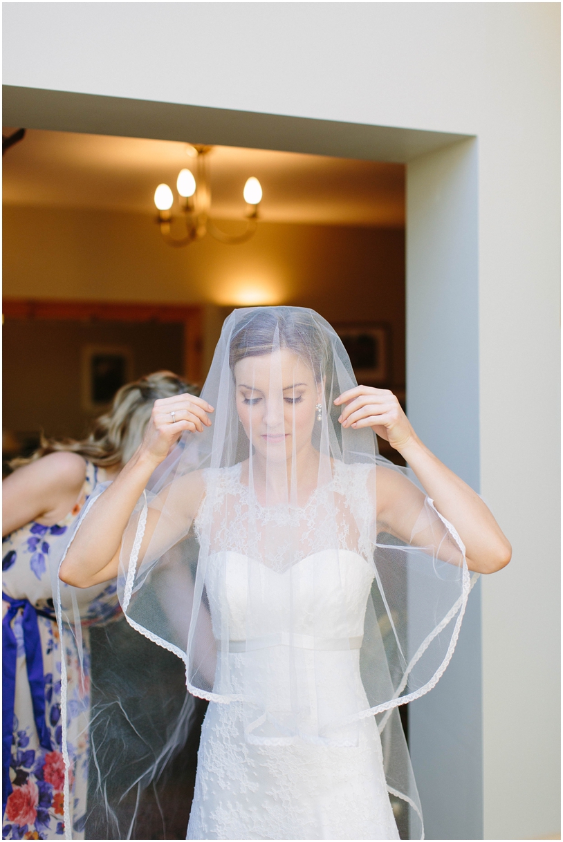 bride-adjusting-veil